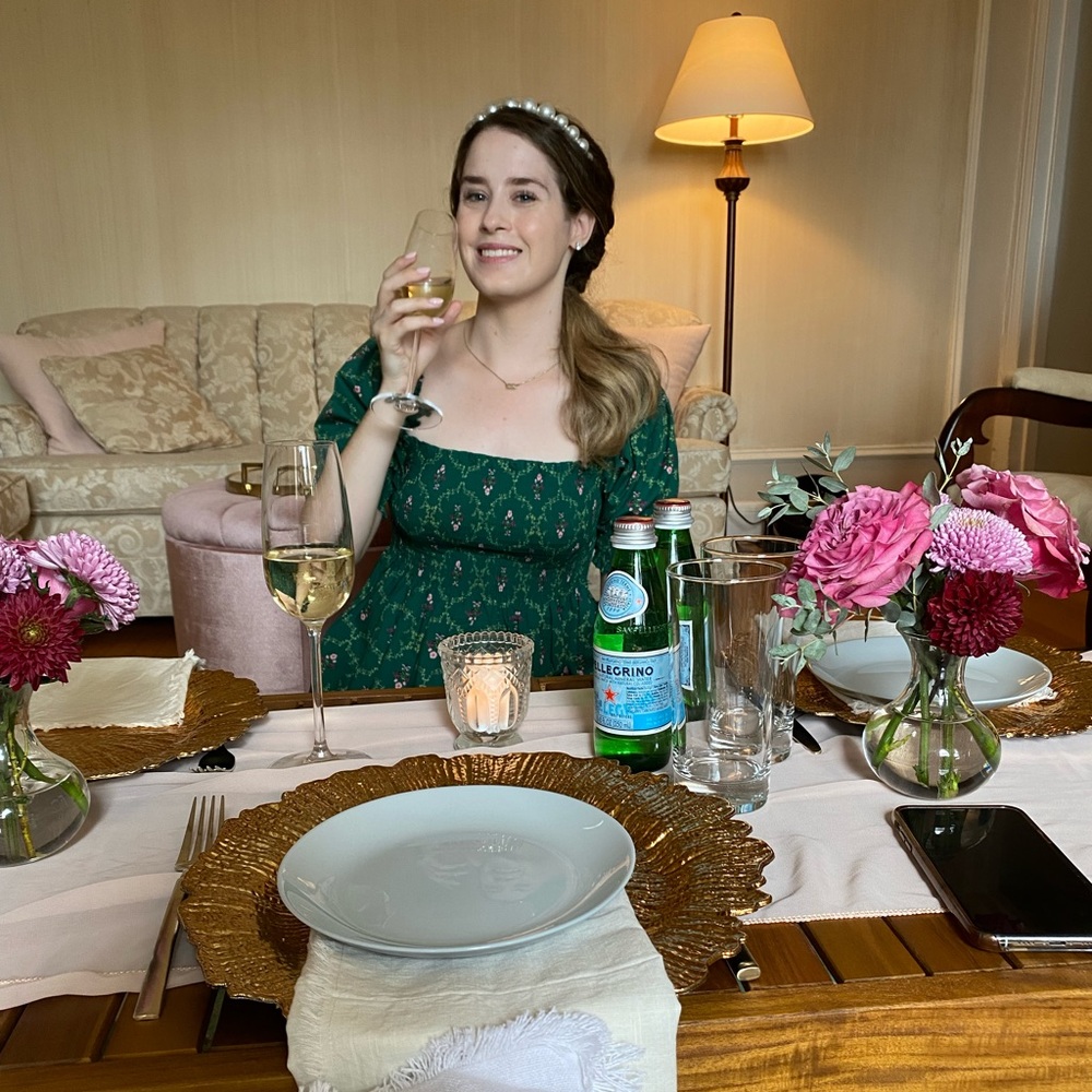 Meet the Posher, Maggie